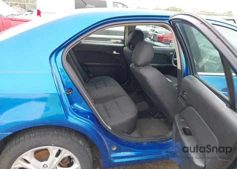 2012 Ford Fusion Se z USA, uszkodzony, nr VIN 3FAHP0HA1CR365051